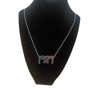 ✨🎶 NWT “1989” Inspired Accent Necklace – Music Lover Statement Piece 💙
